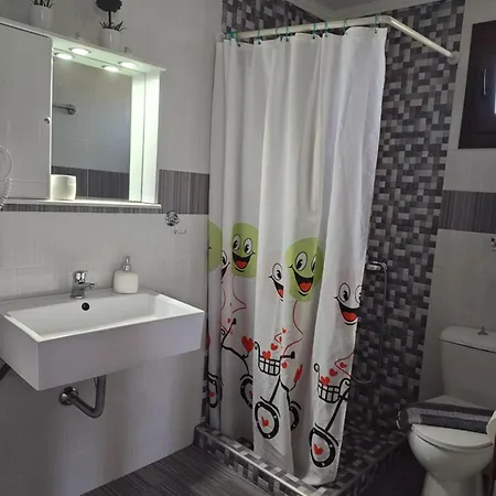 Lonely House Сasa de vacaciones *