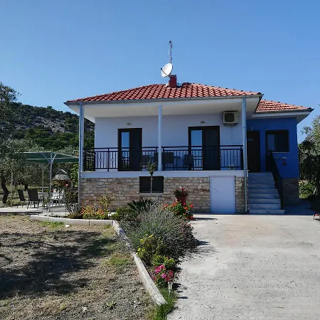 Lonely House Сasa de vacaciones